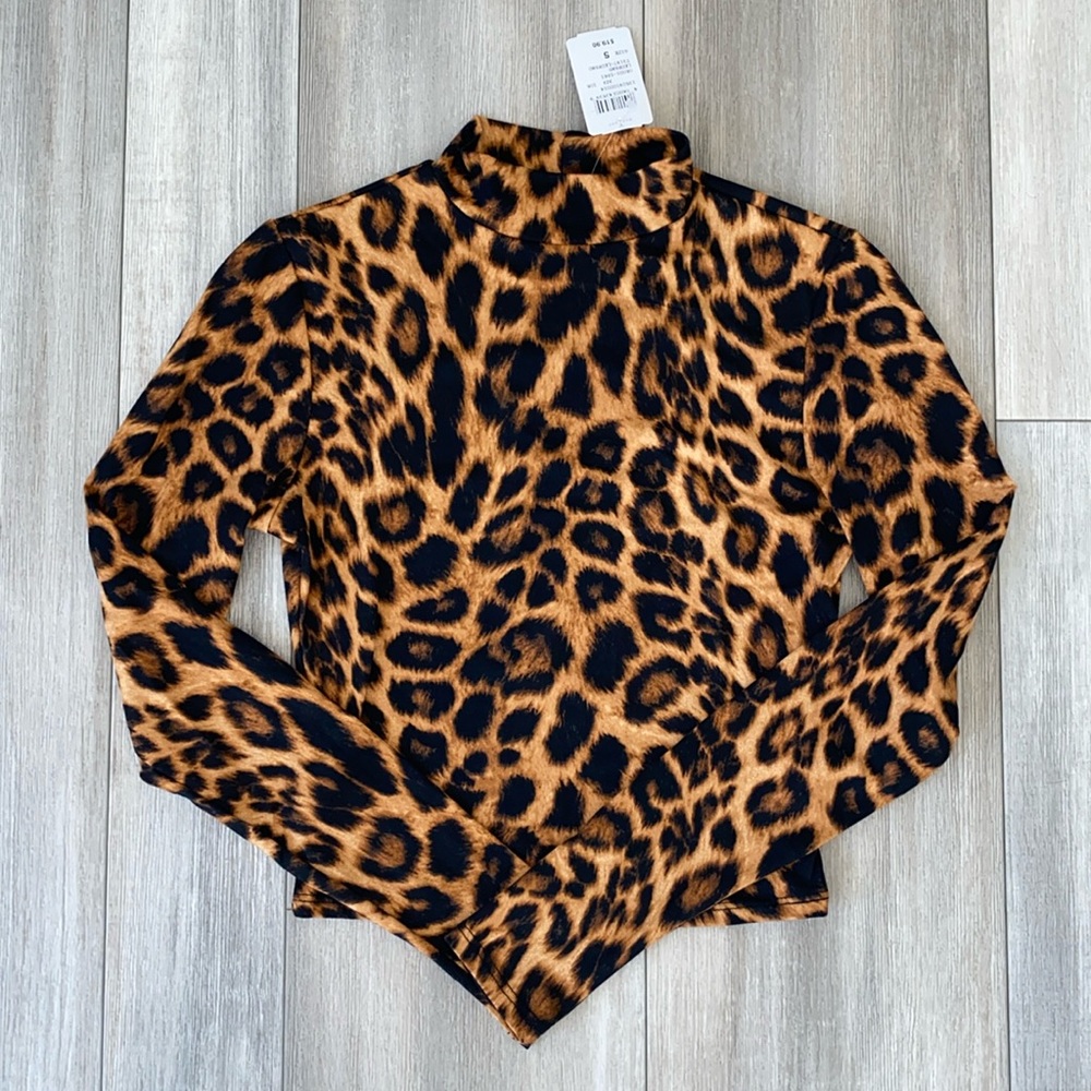 Windsor Crop Top - Picture 4 of 4